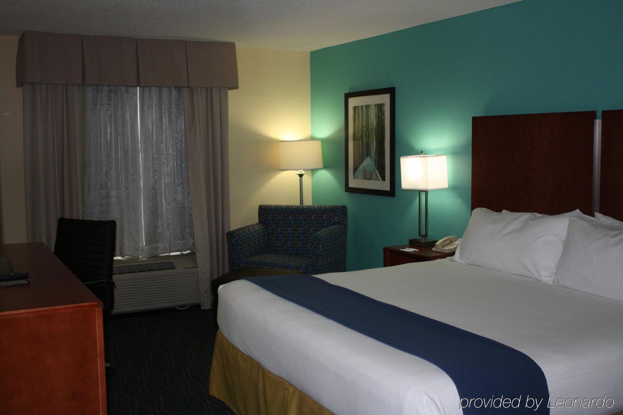 Holiday Inn Express & Suites Wilmington-University Center By Ihg Exterior foto
